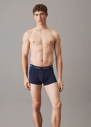 Calvin Klein short 3 pack cotton stretch low rise trunks black / cobalt water / blue shadow heren 0000U2664G-4KU Calvin Klein boxer 3 pack cotton stretch low rise trunks black / cobalt water / blue shadow hommes